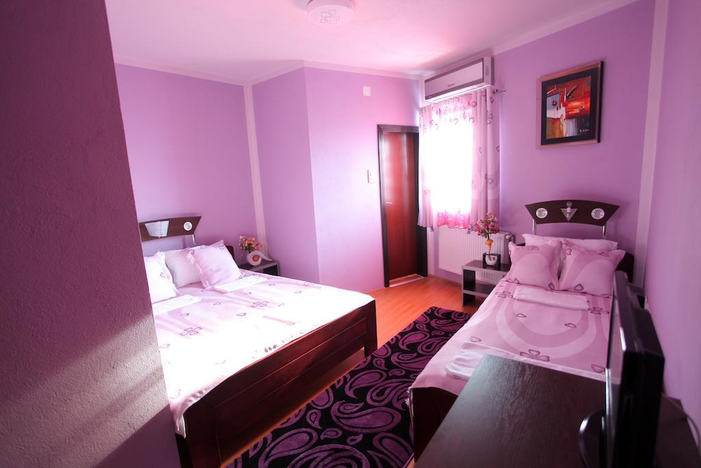 Villa Atina Stara Pazova Camera foto